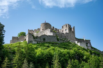 Fototapeta premium Ehrenberg Castle Ruins Against Blue Sky