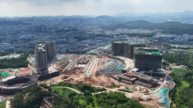 kyview of BYD Global Center in Pingshan, Shenzhen,a research hub with advanced labs, offices, and facilities, driving automotive innovation and new energy vehicle industry development