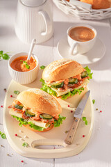 Tasty and spicy sandwich with thousand island sauce and chicken.