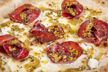 impasto pizza margherita Napoletana, ingredienti farina acqua lievito stesura lavorazione ripieno 