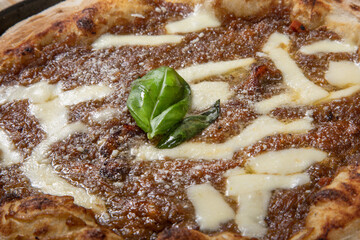 impasto pizza margherita Napoletana, ingredienti farina acqua lievito stesura lavorazione ripieno 