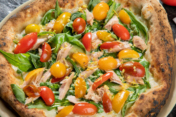impasto pizza margherita Napoletana, ingredienti farina acqua lievito stesura lavorazione ripieno 