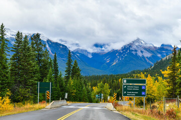 Bow Valley Parkway in Banff National park,Canada