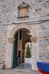 Naklejka premium entrance to the church