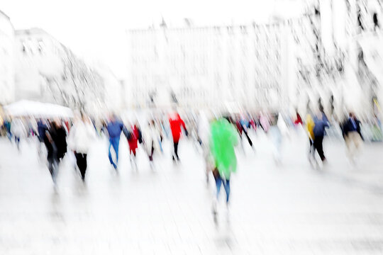 F&uuml;&szlig;g&auml;nger am Marienplatz in M&uuml;nchen