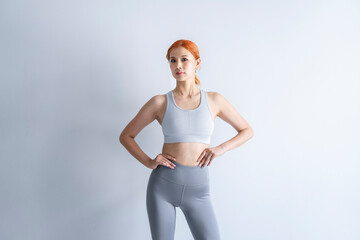 フィットネスをする女性