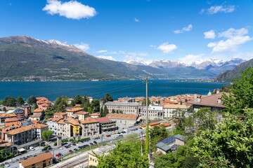 Fototapeta premium Lake Como scenic view with town and mountains.