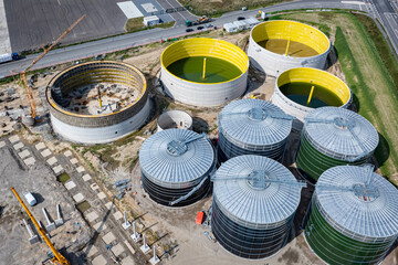 Neubau einer modernen Biogasanlage, Großbaustelle aus der Vogelperspektive - Luftbild..