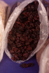 oats, flaxseed, chia, raisins