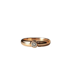 Elegant rose gold ring featuring a central diamond and delicate embellishments, perfect for special occasions.