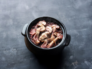 Mushroom cauldron rice, Korean food