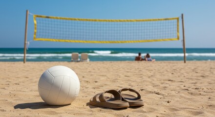 Voley de praia, bola branca na areia ao lado de um par de sandálias, ao fundo o praia