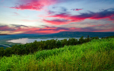 Obraz premium Thailand Landscapes with Lakes and Mountains