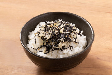 いか　ひじき　ご飯
