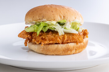 チキンバーガー