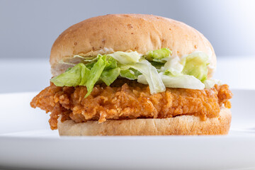 チキンバーガー