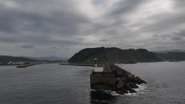 Barra de San Esteban en Muros de Nalon, Asturias
