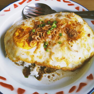 Egg rice photo processed with VSCO with av8 preset