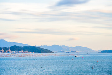 Fototapeta premium Far mountains and oceans