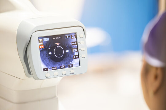 Eye examination equipment monitor screen optometry vision testing device with copy space