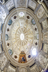Obraz premium Cathedral of Seville ceiling artwork showcases Renaissance beauty