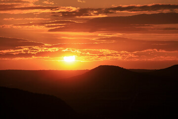 Obraz premium Spectacular sunset with clouds in Spain