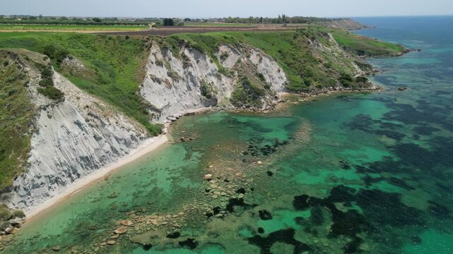 spiaggia dei calanchi, praialonga, crotone, calabria, italy