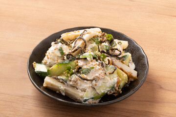 クリームチーズときゅうりとかまぼこの塩昆布和え