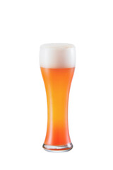 맥주잔에 담긴 시원한 맥주.