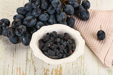 Dry ripe sweet blue raisin