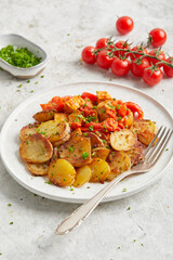 Fried potatoes with bell pepper and tofu