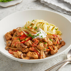 Vegan stroganoff pasta with pickles