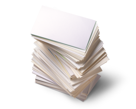 山積みになった、たくさんのビジネスカード