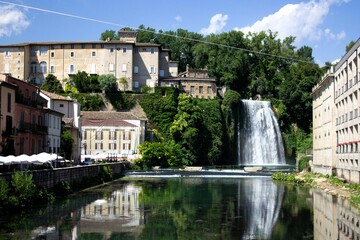 2024.06.28 Italy, Frosinone, Isola del Liri,
an evocative image of the town as it appears today
to the sight of tourists