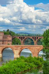 Fototapeta premium Historic brick bridges over the Tarn River in Albi, France.