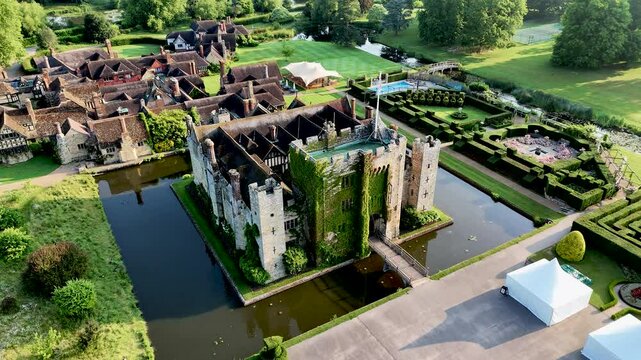 Experience Hever Castle's ethereal beauty from the skies. From its romantic gardens to its royal past, these drone shots are perfect for stories of love, legacy, and grandeur.