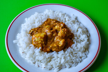  Indian Style Classic Fruity Chicken Curry With White Plain Basmati Rice Meal