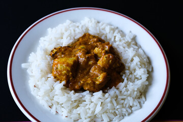  Indian Style Classic Fruity Chicken Curry With White Plain Basmati Rice Meal