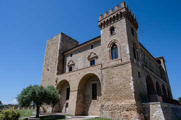 Fototapeta premium Crecchio, Abruzzo. The Ducal Castle De Riseis-D'Aragona