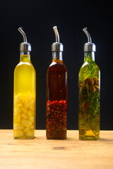 Azeite extra virgem temperados com ervas e especiarias