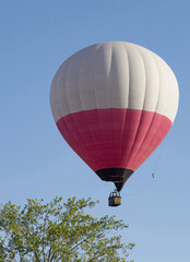 Naklejka premium Montgolfière au décolage