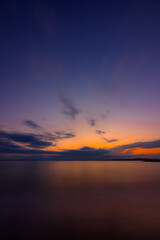  静寂に包まれた森戸海岸のマジックアワーの風景　　神奈川県　湘南　葉山町