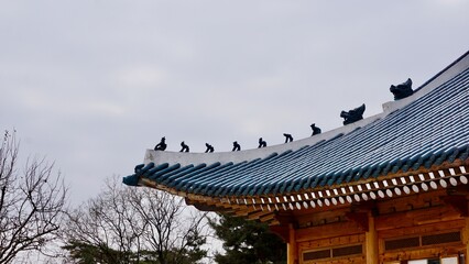 Traditional Korean wooden roof designs