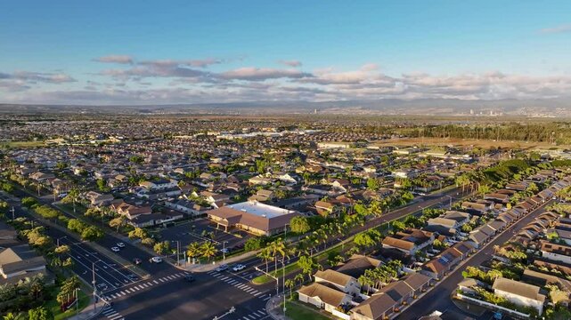 Ewa Beach homes Golden House forward and left spin towards Diamond Head