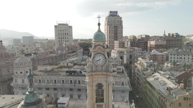 Drone in Genova centro, DJI D-Log 
