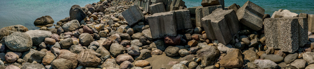 Detalles de las piedras de la escollera