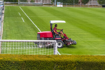 Entretien de pelouse du stade