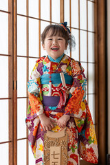 七五三7歳の着物のかわいい女の子