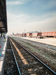 Naklejka premium railway in the morning