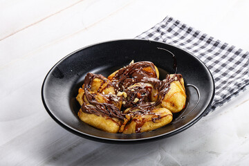 Sweet fried banana withchocolate